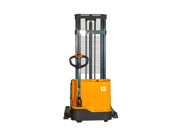 EKKO Electric Straddle Stacker | 118" Lift Height | 2800 lb Capacity | EB13C-118
