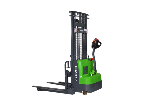 EKKO Lithium Straddle Stacker | Side-Shifting | 145" Lift Height | 3000 lb Capacity | EB14CS-145LI